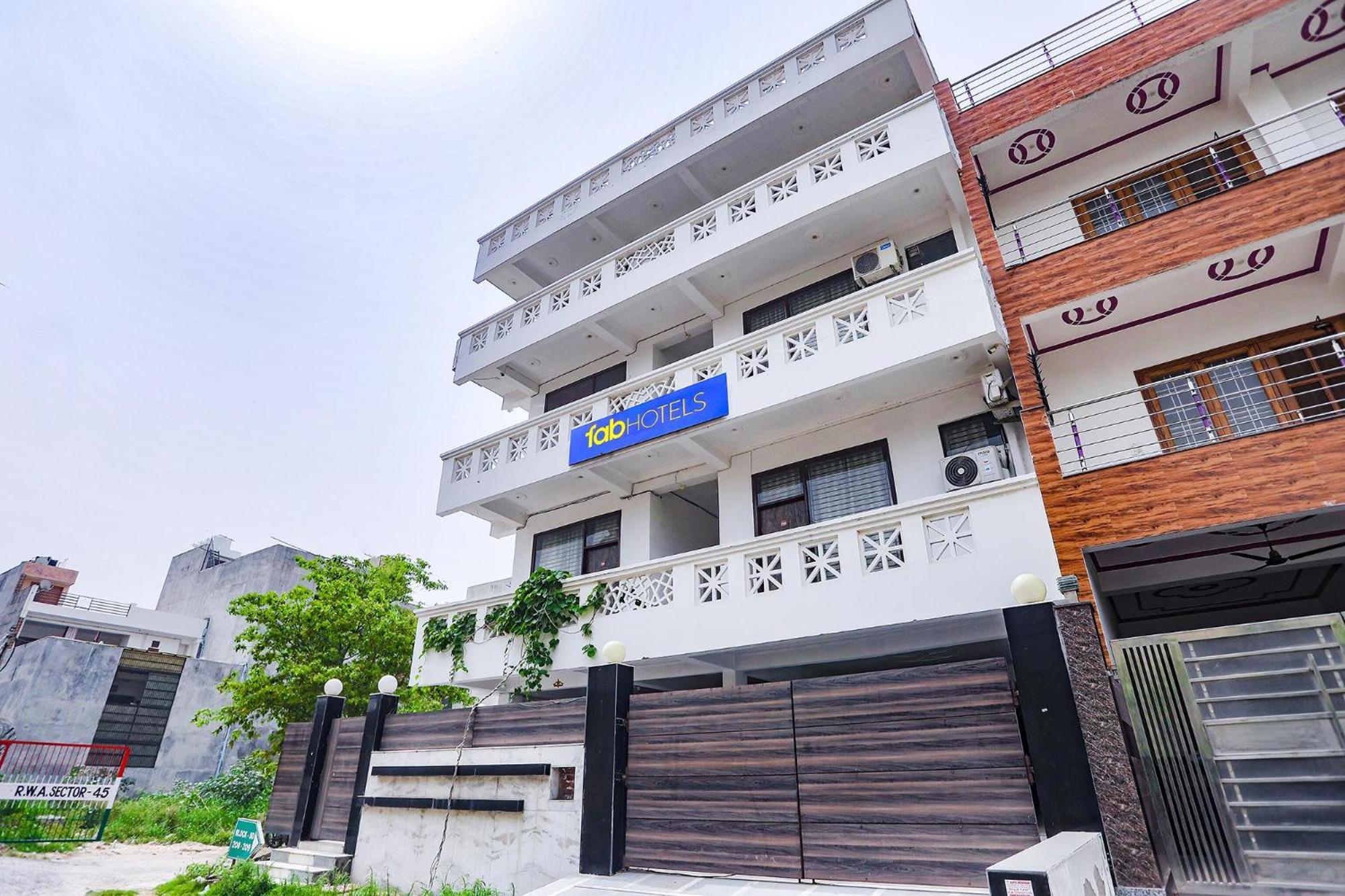 Hotel Fabexpress Samira Residency, Near Botanical Garden Noida Esterno foto